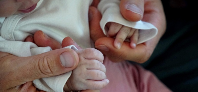 "Ist Windelfrei für Babys tödlich, wenn sie falsch abgehalten werden?", auf windelfreibaby.de